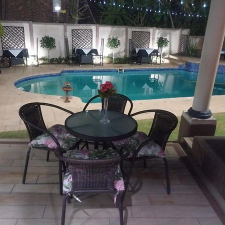 The Giraffe Room At Frederick'S Place Pretoria-Noord 外观 照片
