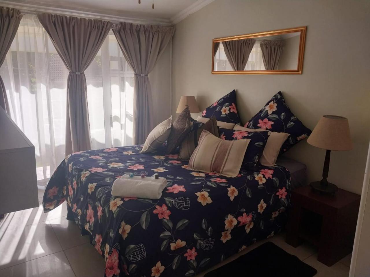 The Giraffe Room At Frederick'S Place Pretoria-Noord 外观 照片