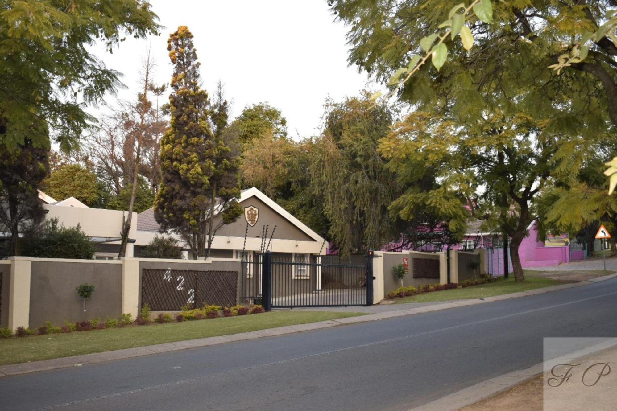 The Giraffe Room At Frederick'S Place Pretoria-Noord 外观 照片
